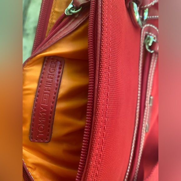 Tommy Hilfiger red shoulder purse - Picture 10 of 10